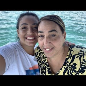 Meet your Posher, Julianna